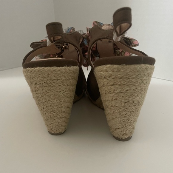 RESTRICTED APPLE PIE WEDGE SANDAL, WOMENS 7.5M New in box - Picture 4 of 7